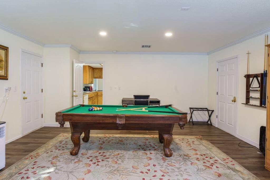 Acorn House - Charming House In Green Heaven With Pool Table With Lovely Backyard โอกเฮิร์สต์ ภายนอก รูปภาพ