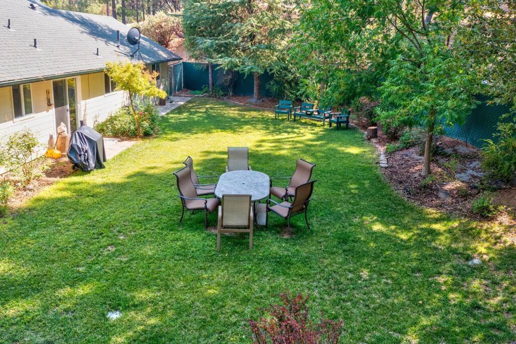 Acorn House - Charming House In Green Heaven With Pool Table With Lovely Backyard โอกเฮิร์สต์ ภายนอก รูปภาพ