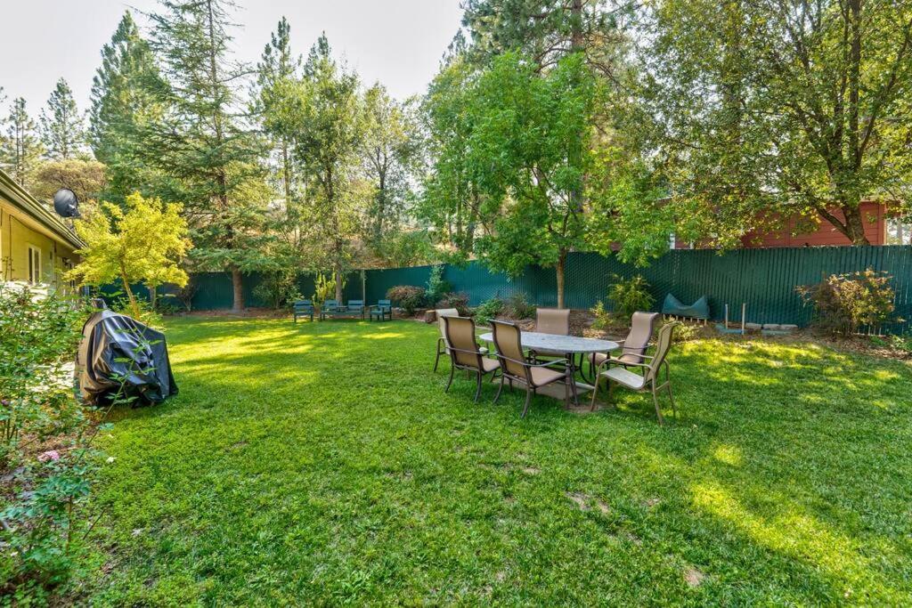 Acorn House - Charming House In Green Heaven With Pool Table With Lovely Backyard โอกเฮิร์สต์ ภายนอก รูปภาพ