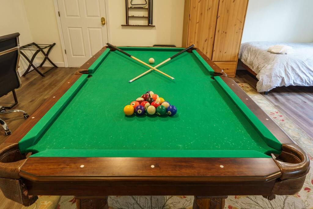 Acorn House - Charming House In Green Heaven With Pool Table With Lovely Backyard โอกเฮิร์สต์ ภายนอก รูปภาพ